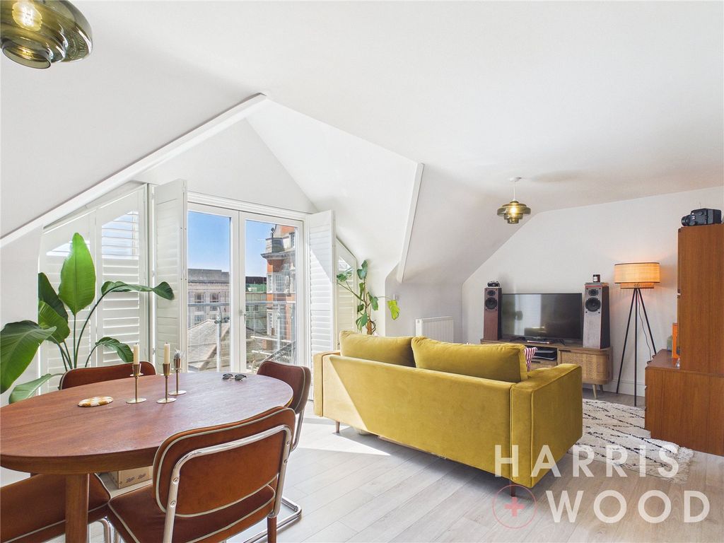 Property photo 2 of 26 Picture No. 24