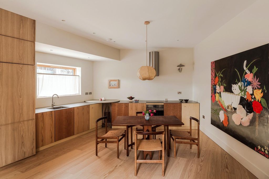 Property photo 1 of 29