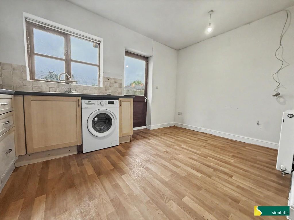 Property photo 3 of 10 7.Jpg