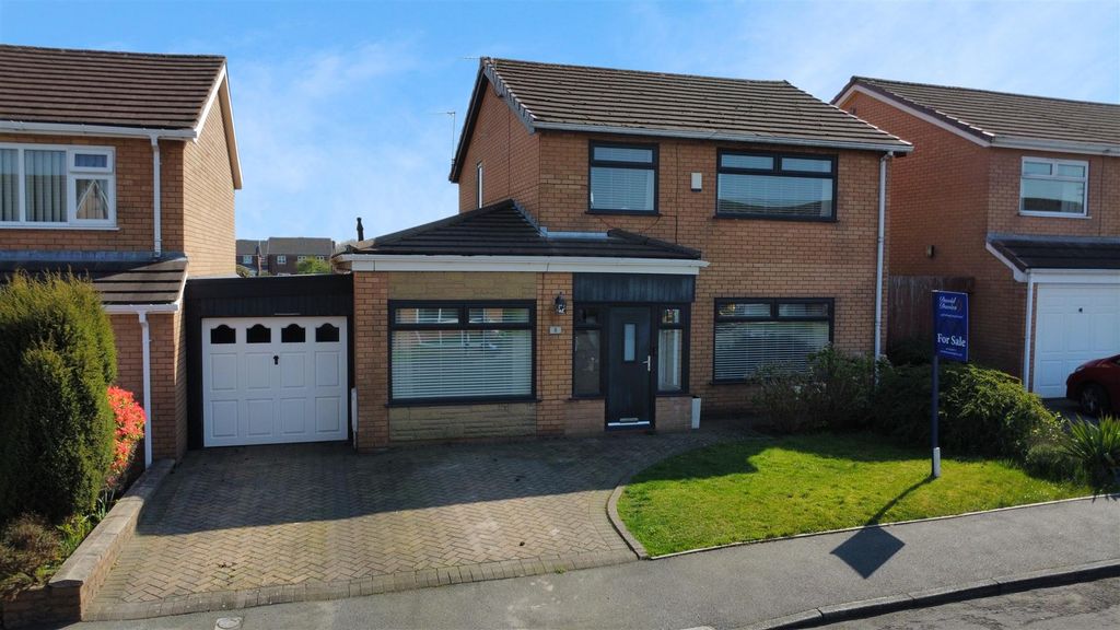 Property photo 2 of 25 Highfield Drive For Sale
