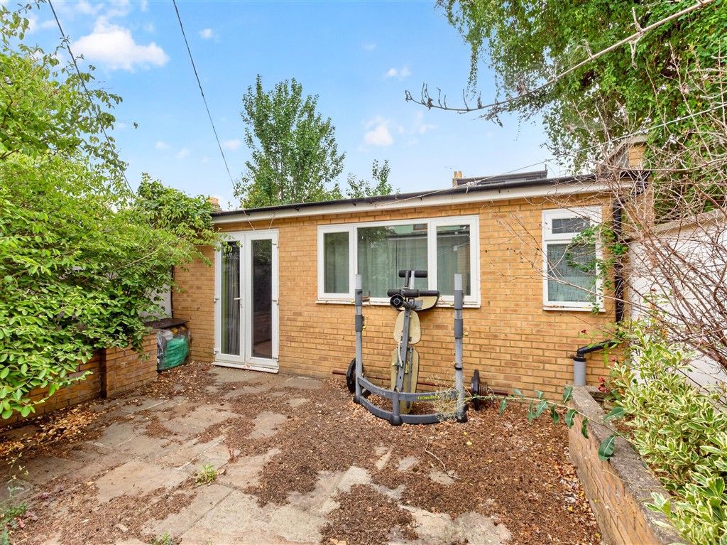 Property photo 3 of 17 Outbuilding