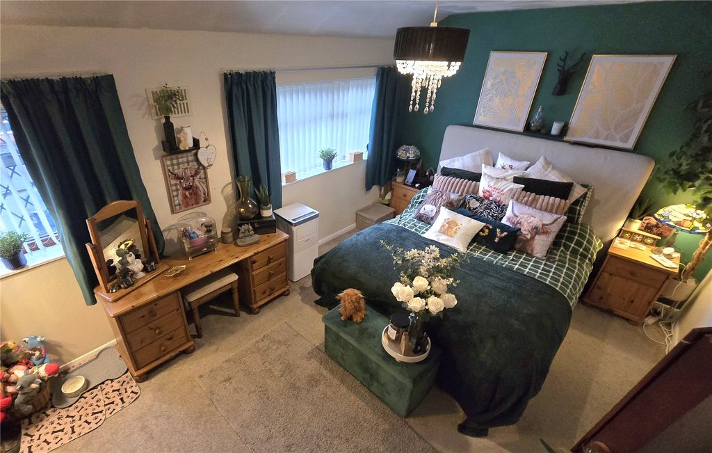 Property photo 2 of 13 Picture No. 04