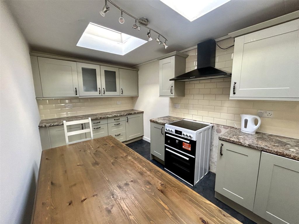 Property photo 3 of 13 Picture No. 24