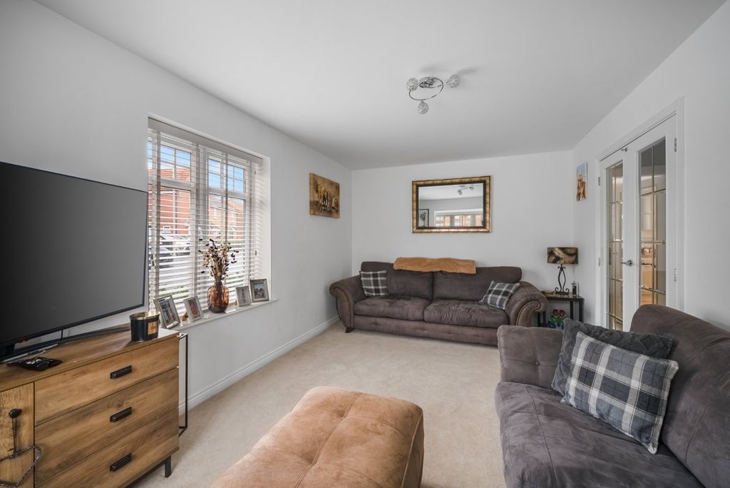 Property photo 2 of 16 Picture No. 02