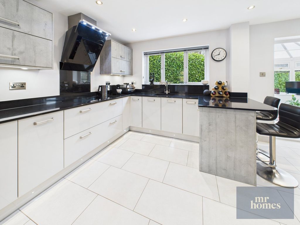 Property photo 2 of 47