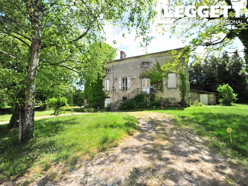 Property photo 2 of 10