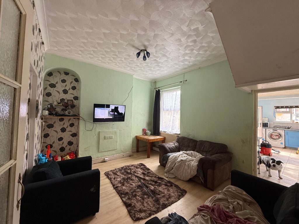 Property photo 2 of 14 Photograph