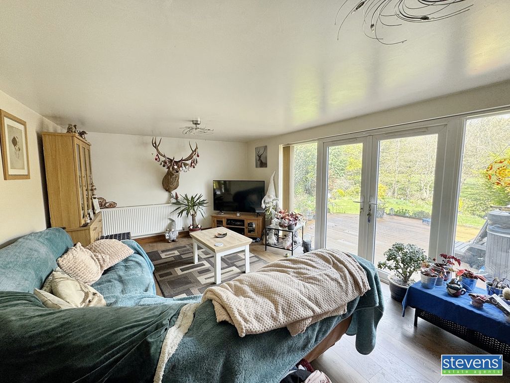 Additional image 7 of 5 bed bungalow for saleNorth Road Industrial Estate, Okehampton, Devon EX20