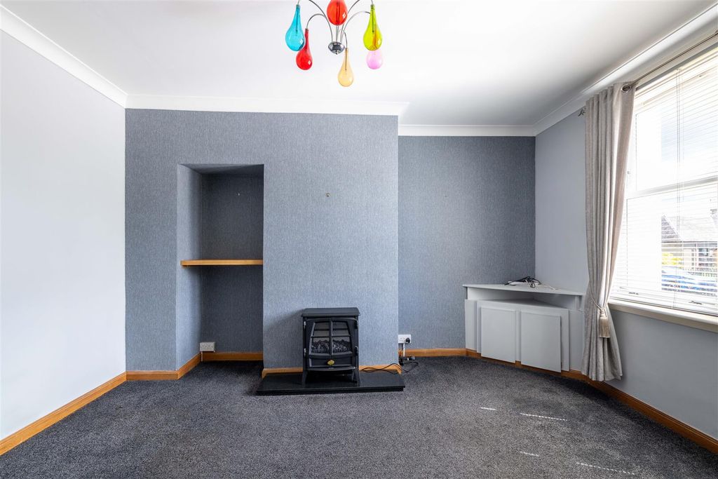 Property photo 3 of 11 S03.Jpg