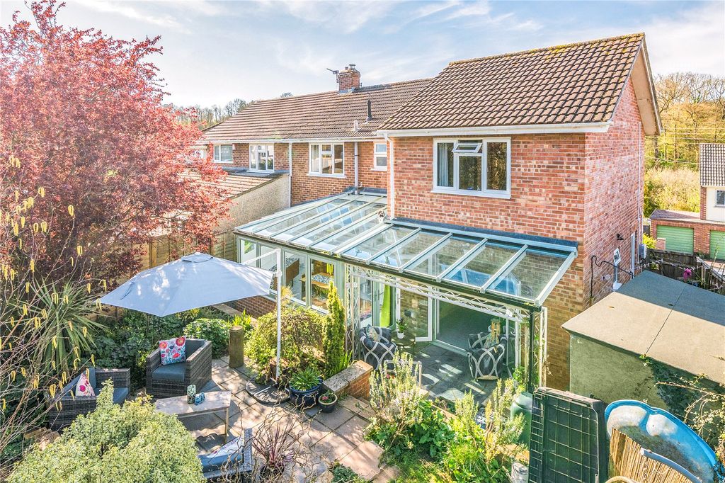 Property photo 2 of 25 Picture No. 02