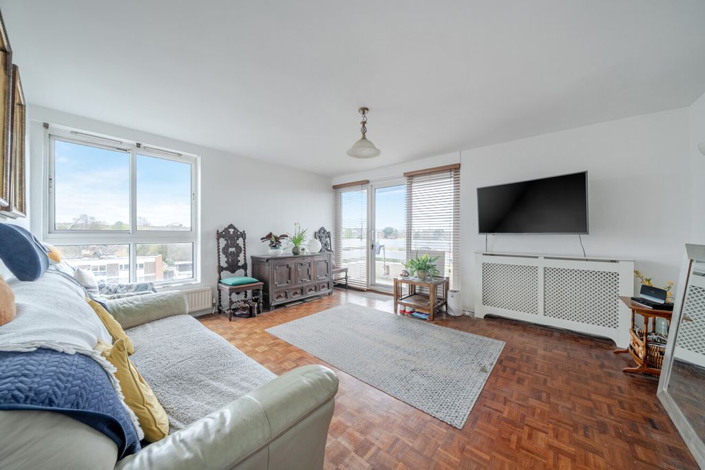 Property photo 2 of 16 1437512-2-69ce6Db...