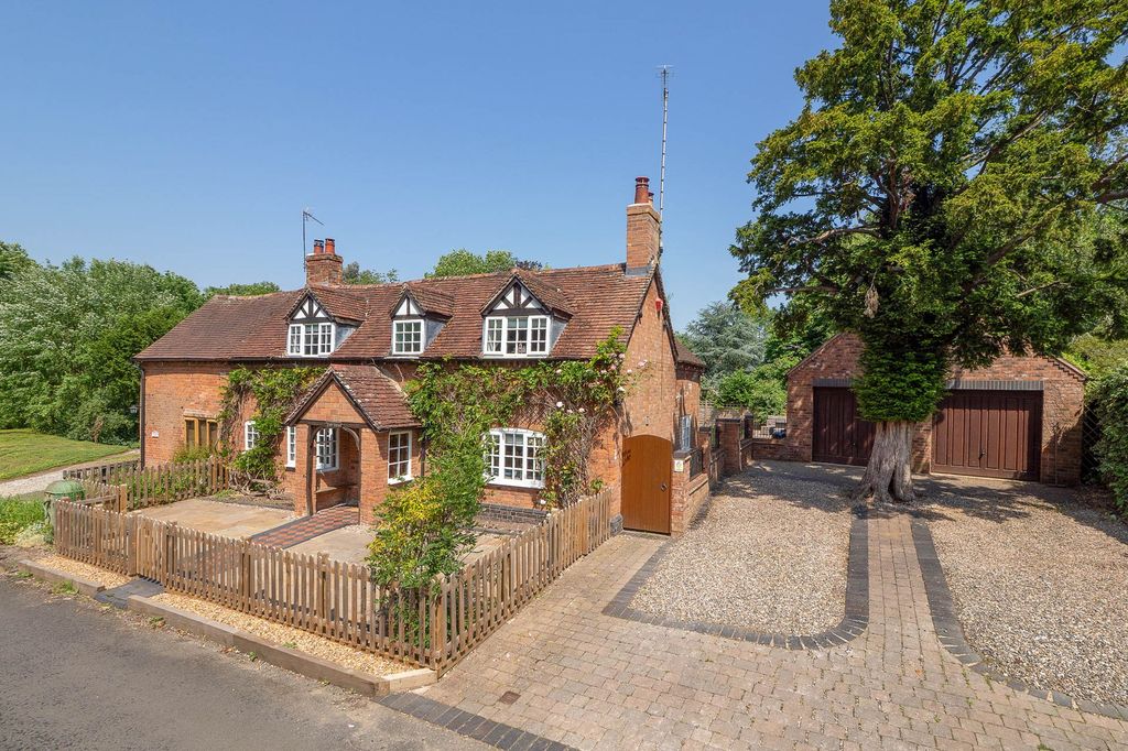 Property photo 1 of 33