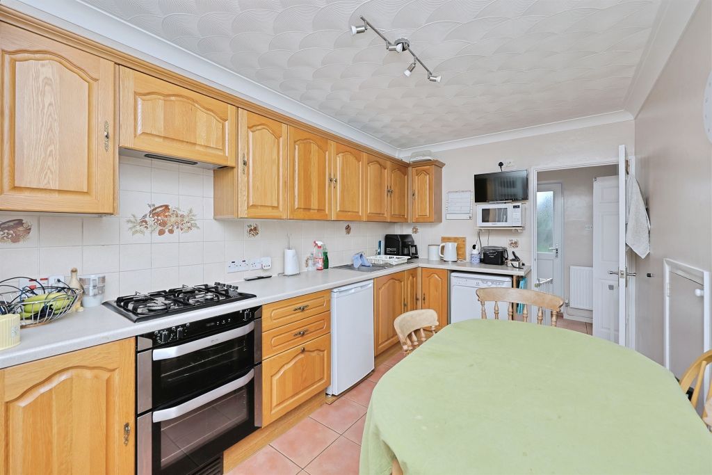 Property photo 3 of 17