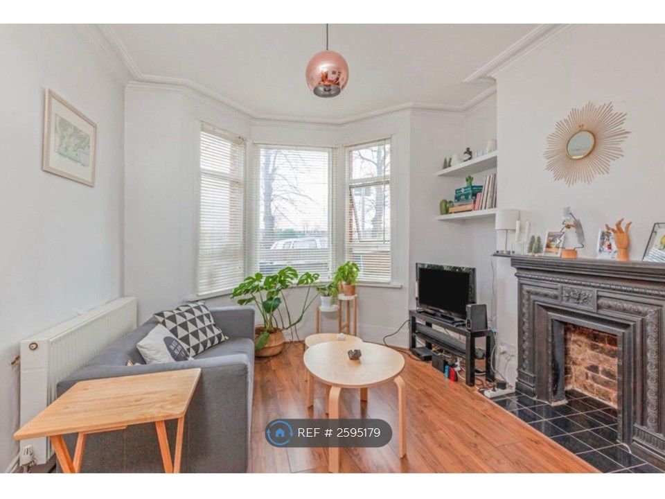 Property photo 1 of 12 Living Room 1