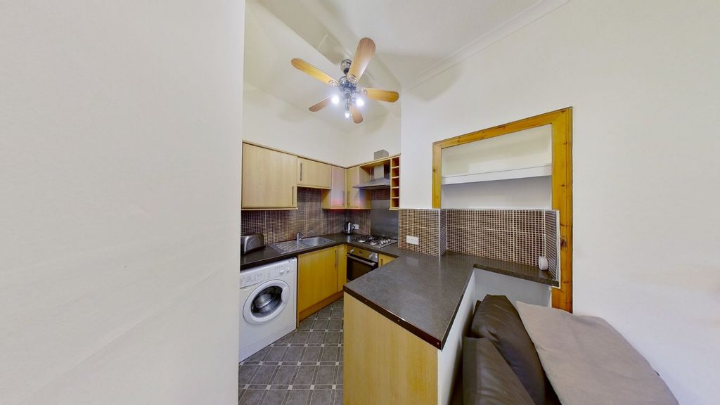 Property photo 3 of 11 Photo 3