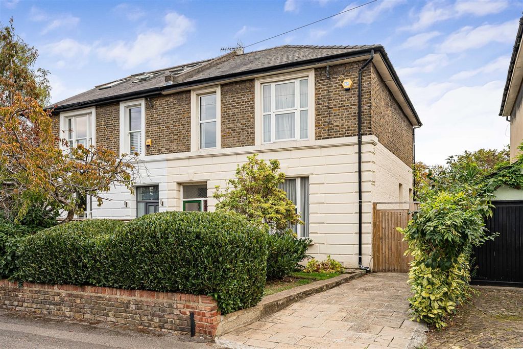 Property photo 1 of 30