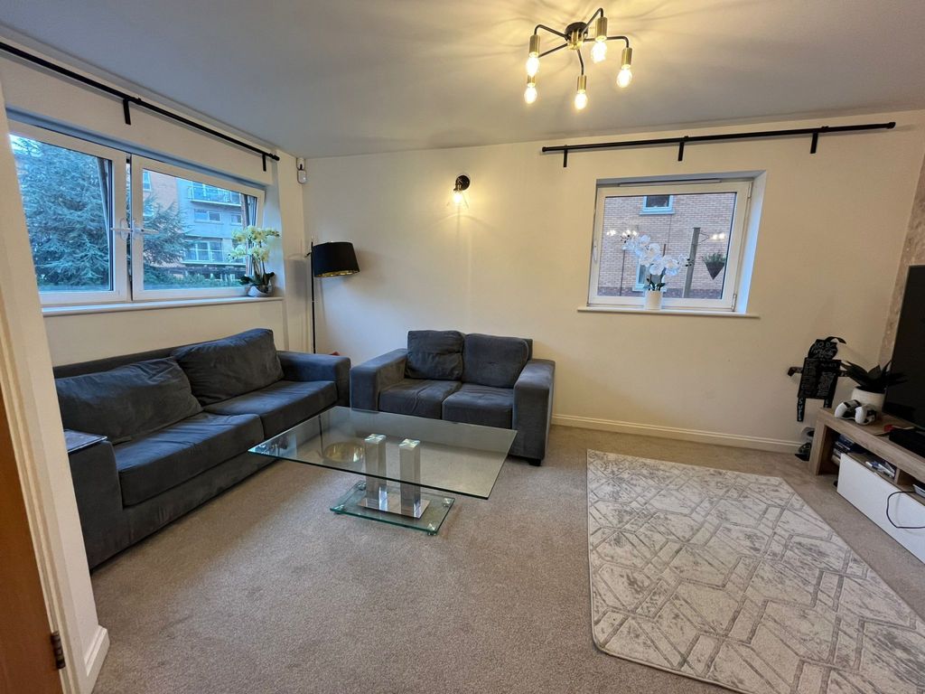 Property photo 2 of 12 Gallery