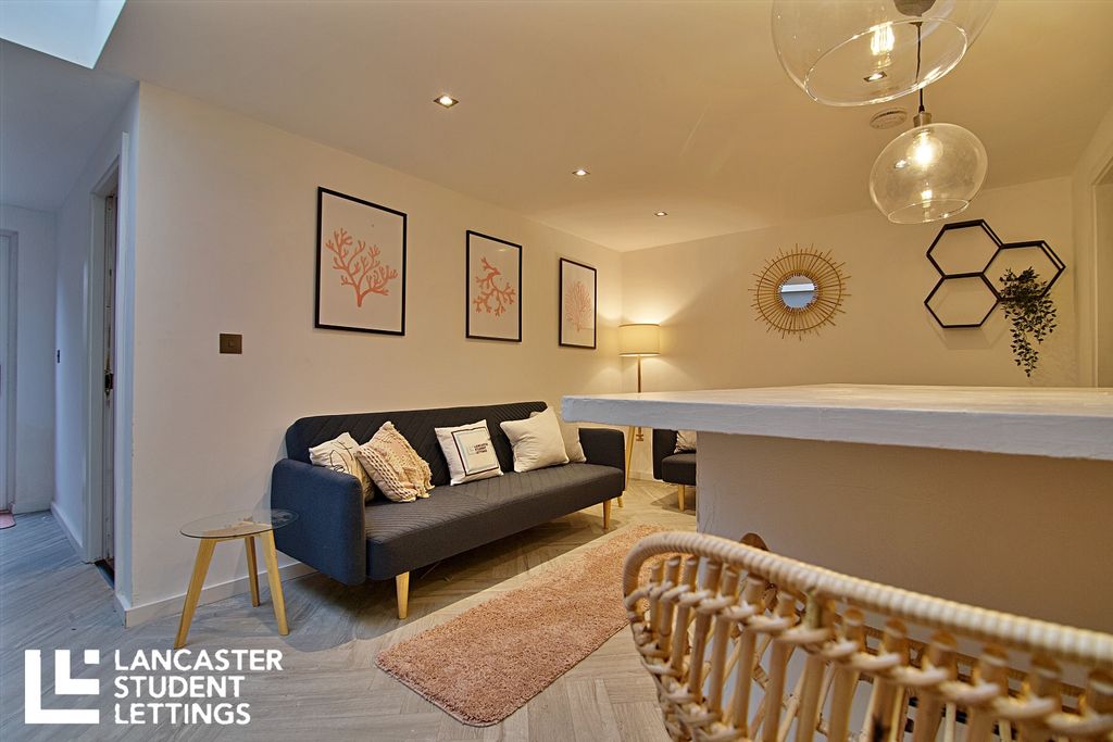 Property photo 2 of 31 Property Photo