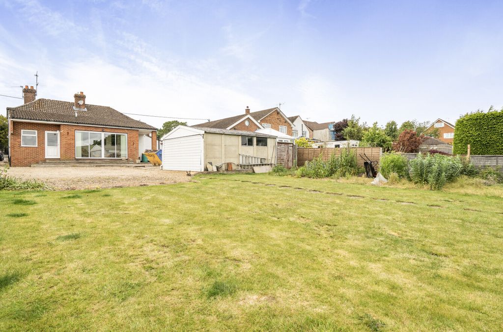 Property photo 2 of 27 1464677-24-6A0Ded...
