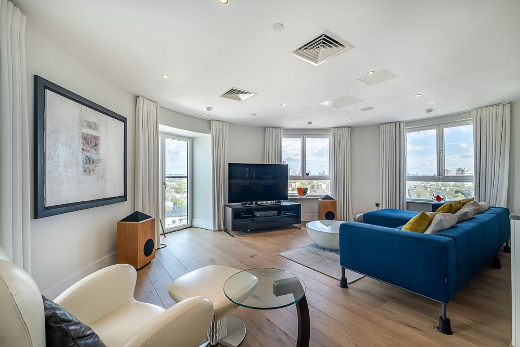 Property photo 2 of 13 131-The-Library-B...