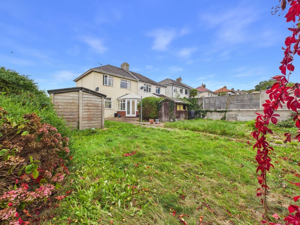 Property photo 3 of 16