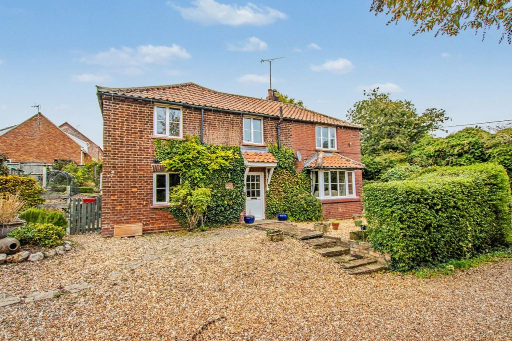 Property photo 1 of 32 5702072