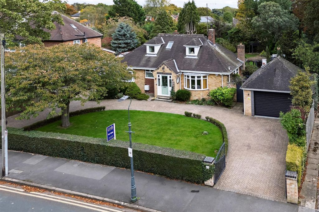 Property photo 1 of 32 004 - 67 Newlands Park.Jpg