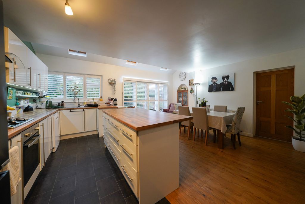 Property photo 3 of 33 Dsc05762.Jpg