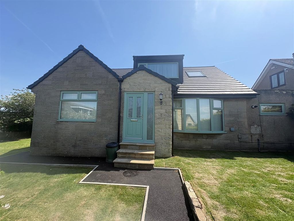 Property photo 1 of 28