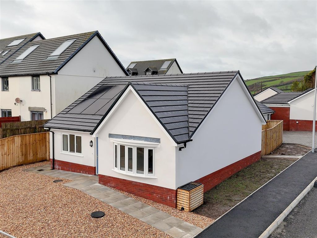 Property photo 3 of 35 Park View Drive-55.Jpg