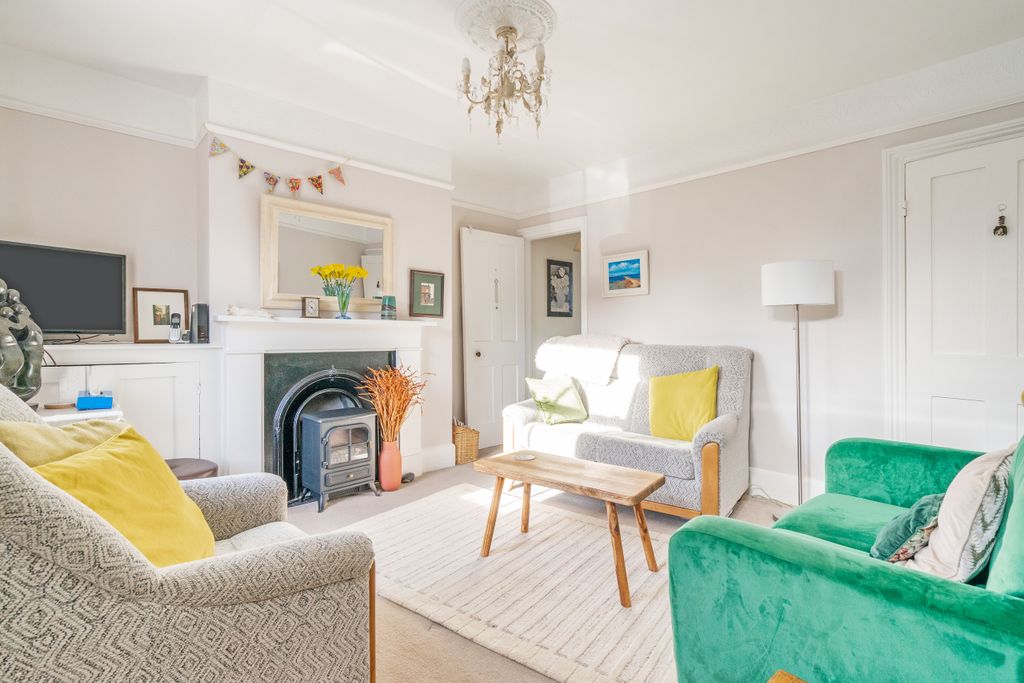 Property photo 3 of 12 Living Room