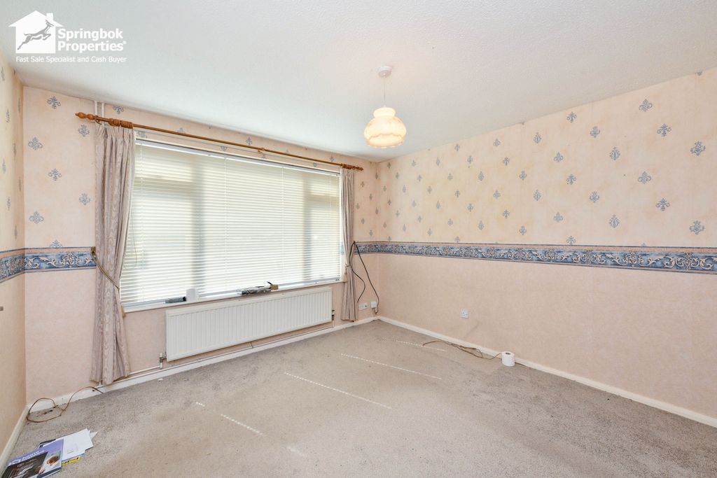 Property photo 3 of 13 Image 2