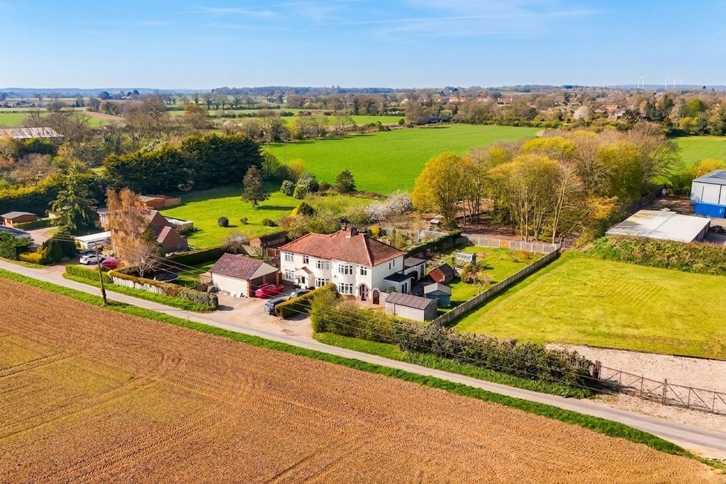 Property photo 1 of 26