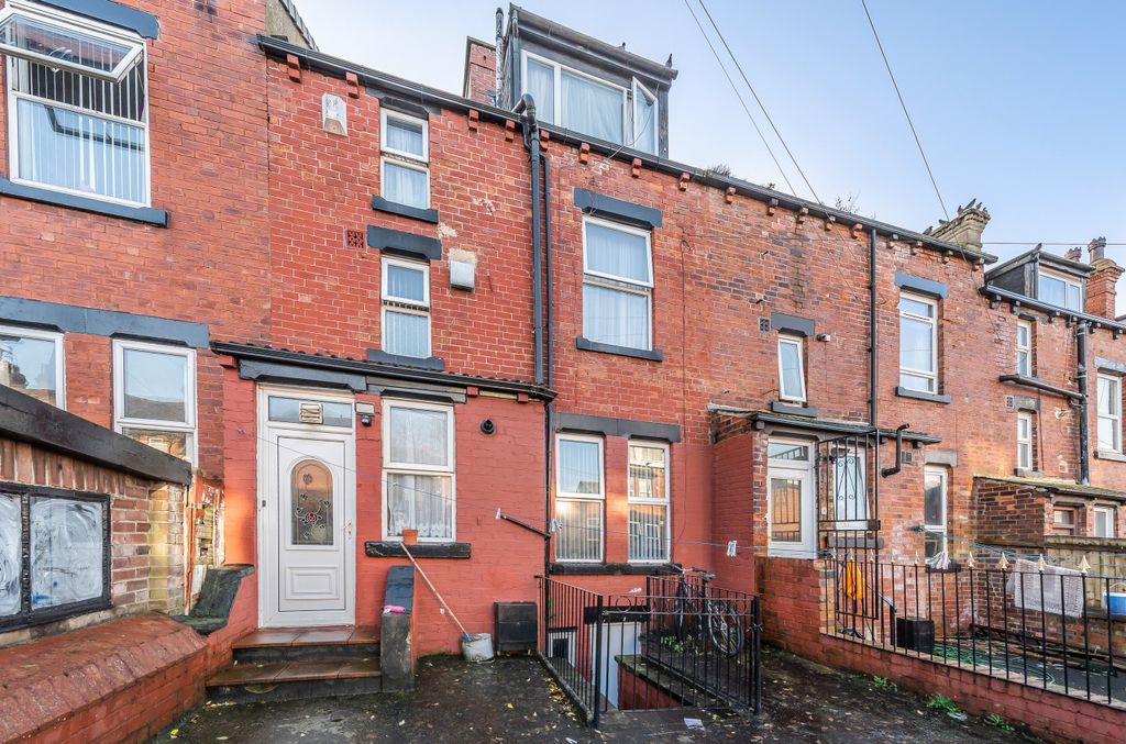 Additional image 9 of 6 bed terraced house for saleBrudenell Avenue, Hyde Park, Leeds LS6