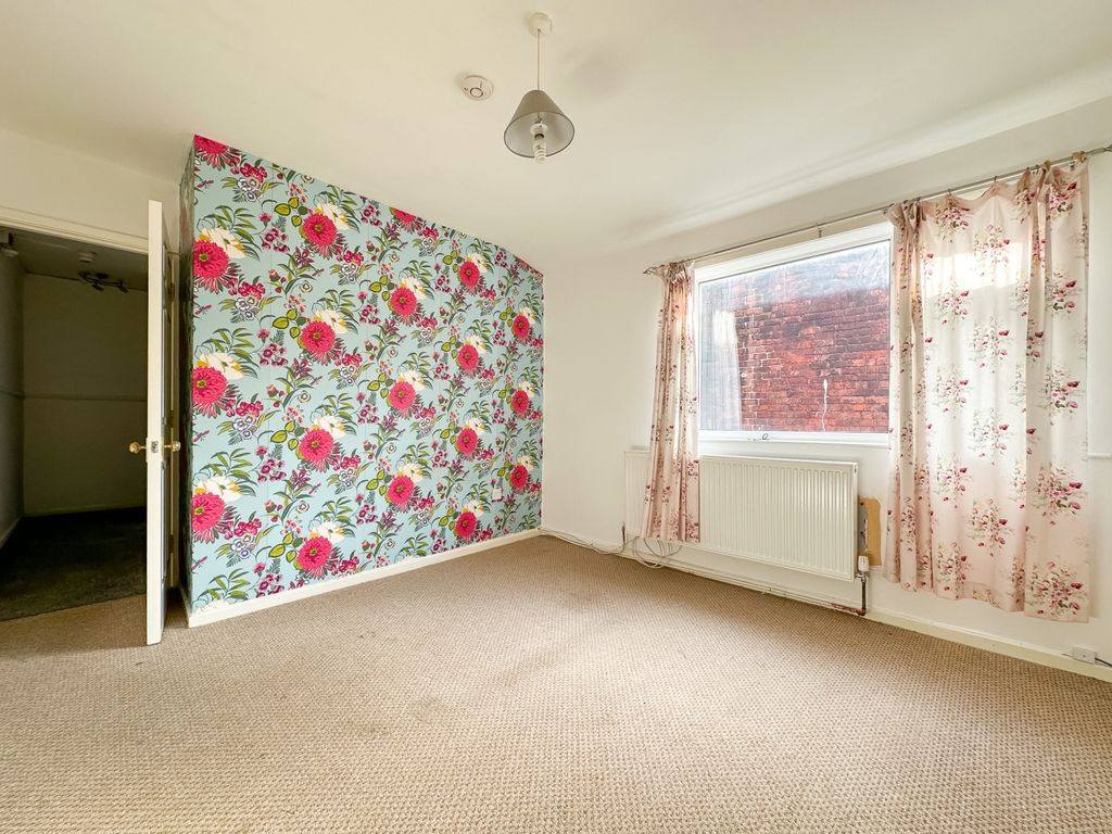 Property photo 3 of 13 Img_8975