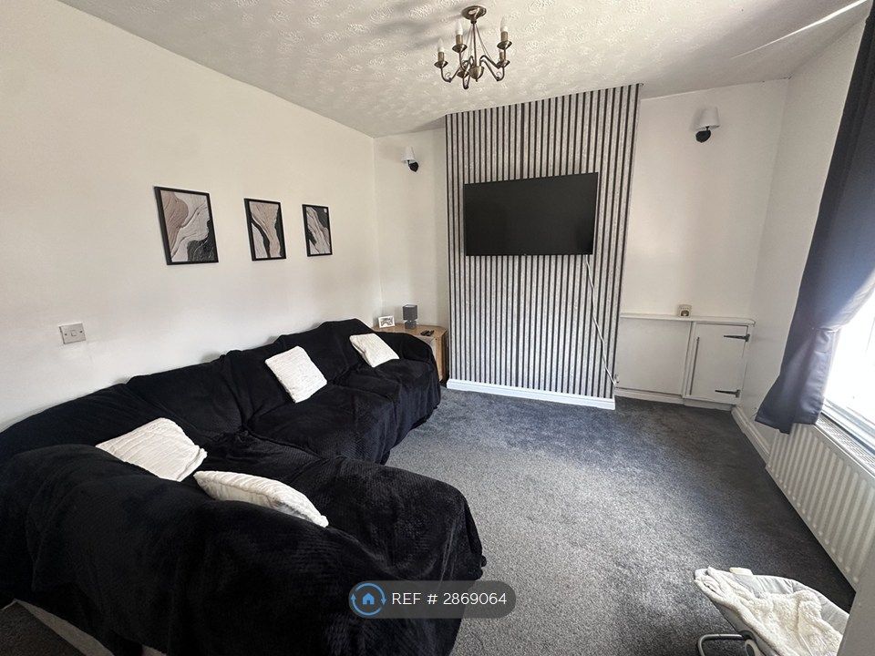 Property photo 2 of 6