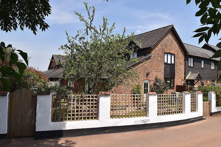 Property photo 1 of 22