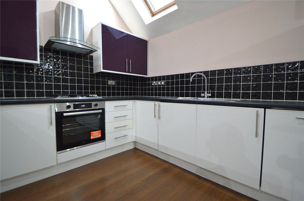 Property photo 2 of 10 Picture No. 06