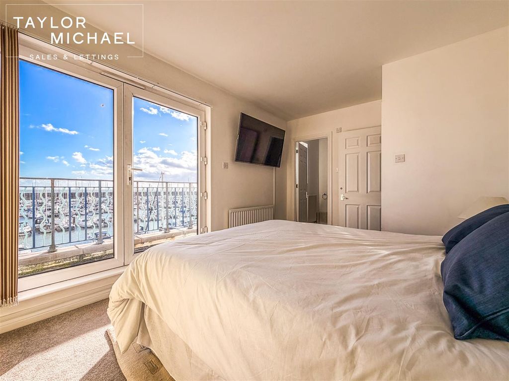 Additional image 8 of 4 bed flat to rentThe Strand, Brighton Marina Village, Brighton BN2