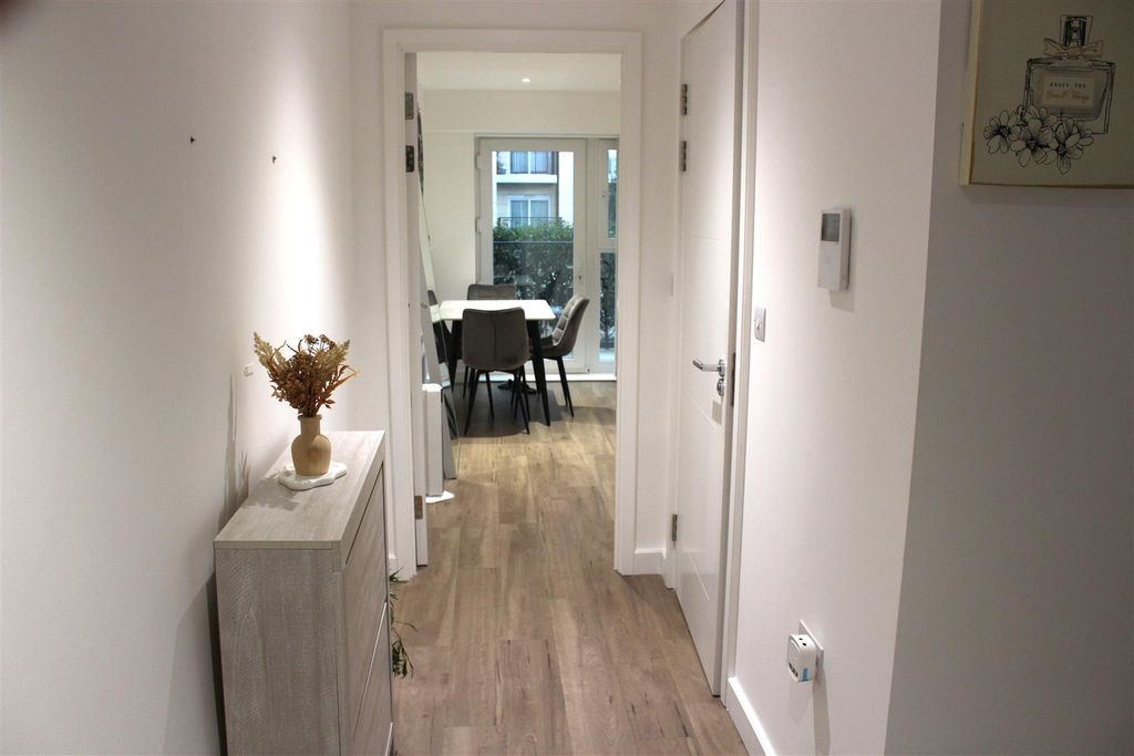 Property photo 3 of 11 Hallway 1.Jpg