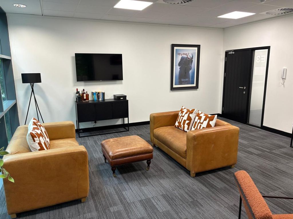 Property photo 2 of 7 582465Eb-Be1B-4833-A14F-3Eab328F0Ec5.Jpg