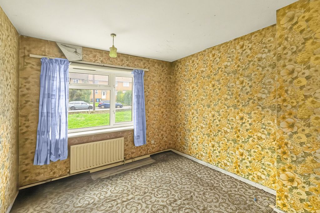 Property photo 3 of 19