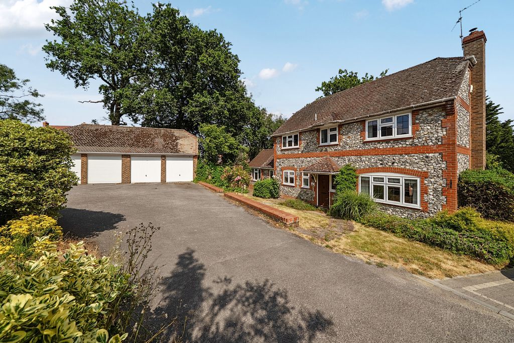 Property photo 1 of 20 38-6A5A4A77d39F2-...