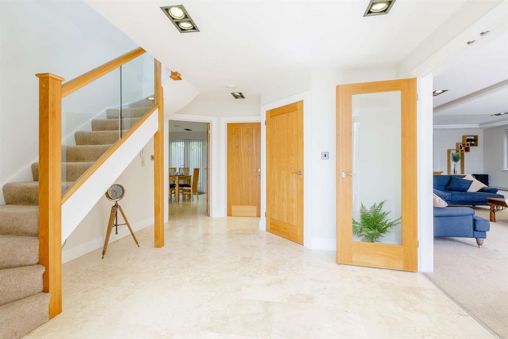 Property photo 3 of 45 80379-2Eh.Jpg