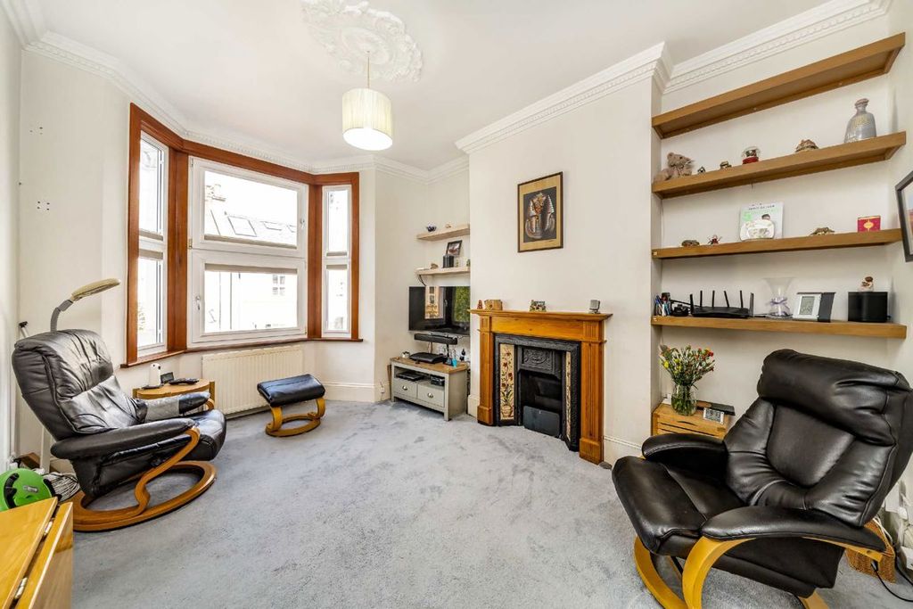 Property photo 2 of 5