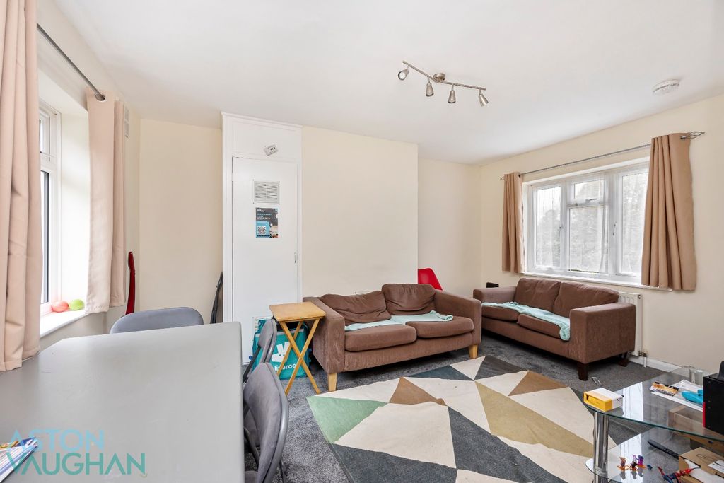 Property photo 3 of 10 4670202