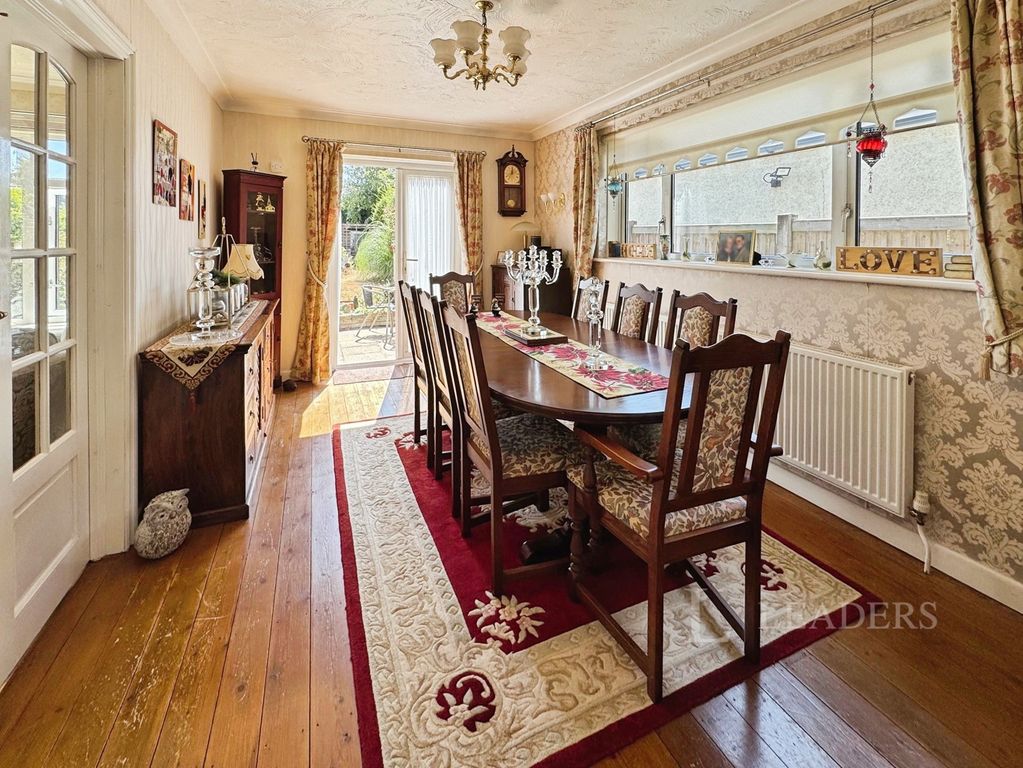 Property photo 3 of 21 Dining Room