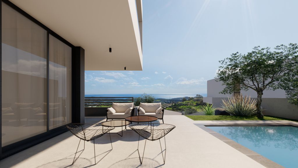 Property photo 1 of 42