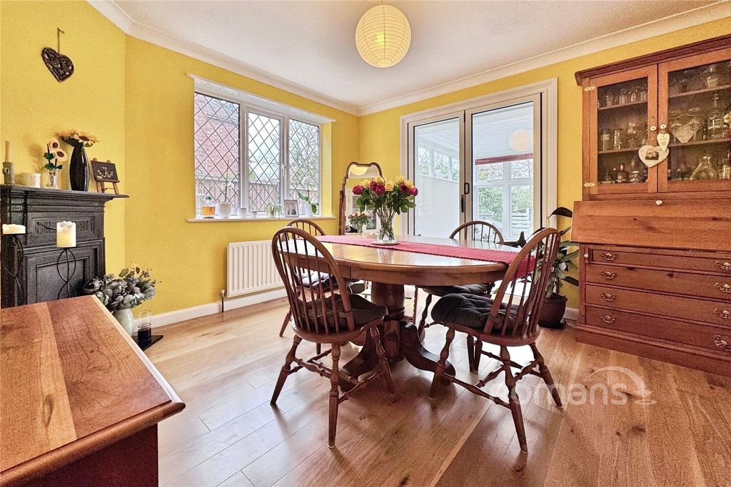Property photo 3 of 26 Picture No. 09