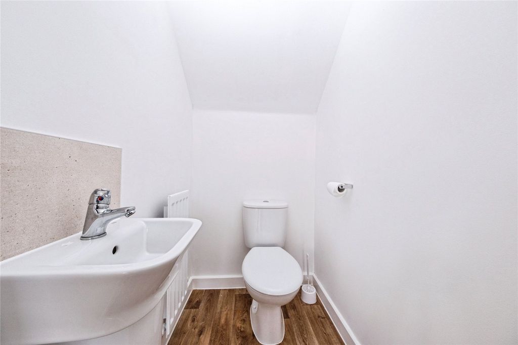 Property photo 3 of 10 Picture No. 05